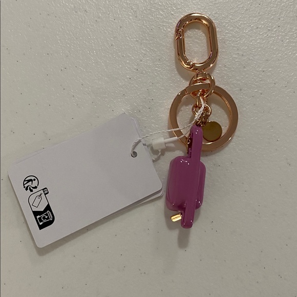 Lululemon - Everywhere Belt Bag Charm Keychain - NWT - Picture 2 of 4